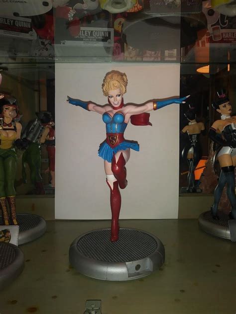 Best Cyber Monday 🔥 DC Collectibles DC Comics Bombshells Supergirl Statue